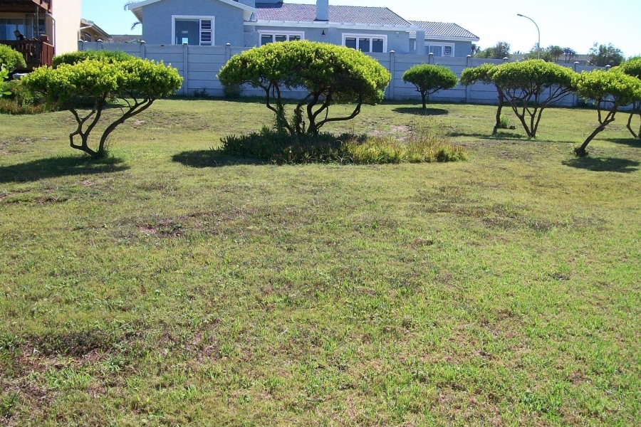 0 Bedroom Property for Sale in Wavecrest Eastern Cape